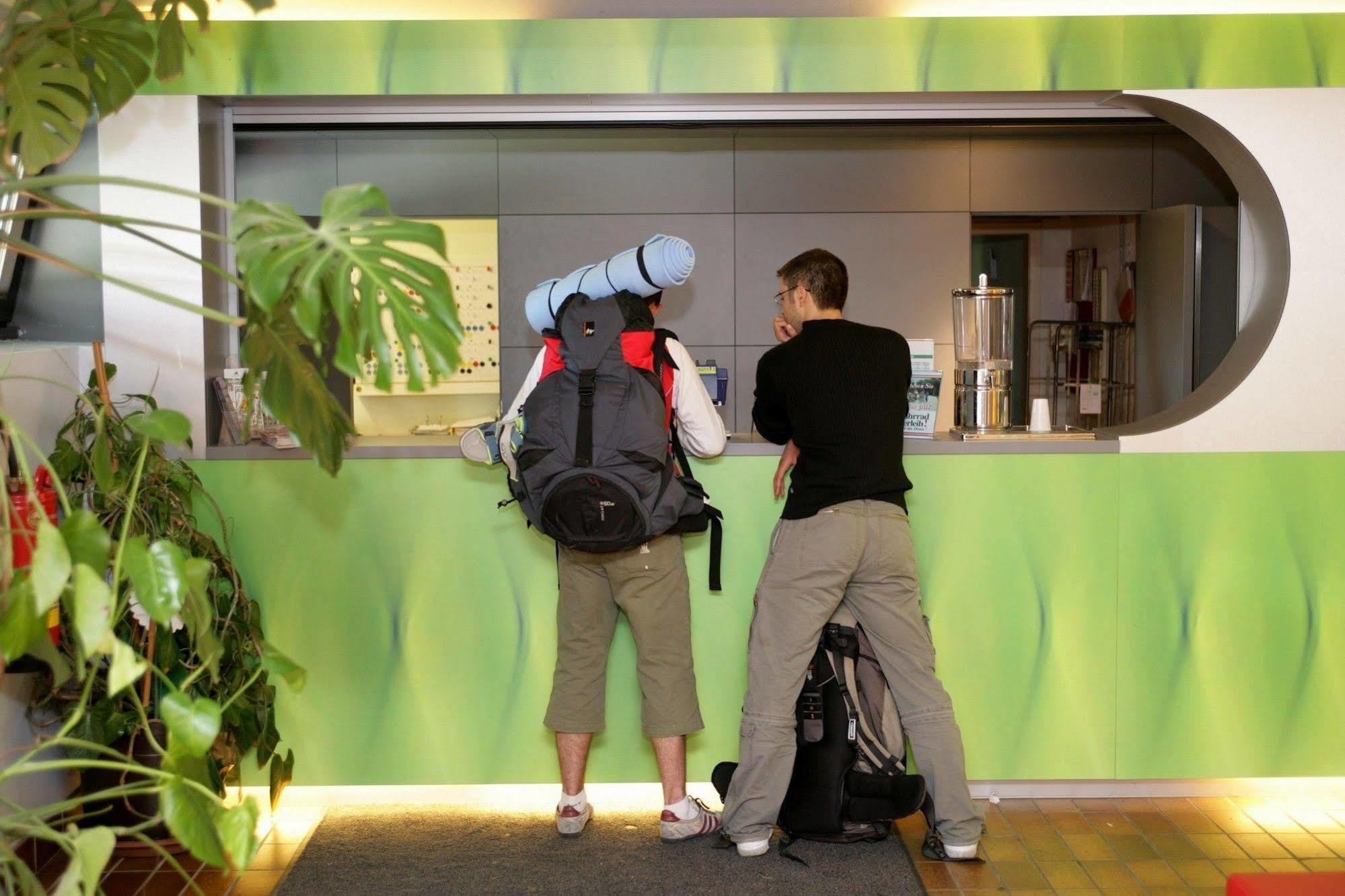 Hostel Huetteldorf Viyana Dış mekan fotoğraf