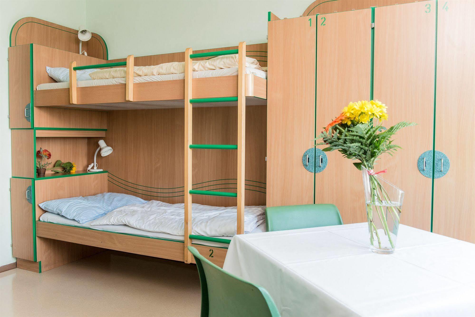 Hostel Huetteldorf Viyana Dış mekan fotoğraf